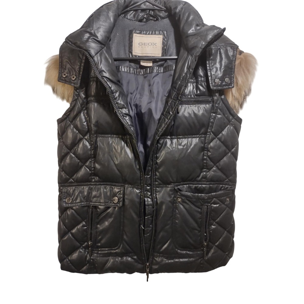 GEOX Respira Vest Womens 8 Full Zip Black with furry hood. H24
